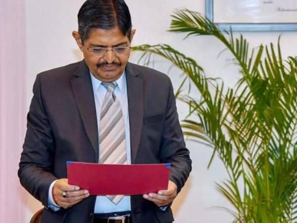 UPSC Latest News: प्रोफेसर प्रदीप कुमार जोशी को 12 मई 2021 तक यूपीएससी का अध्यक्ष नियुक्त किया गया UPSC Latest News: प्रोफेसर प्रदीप कुमार जोशी को 12 मई 2021 तक यूपीएससी का अध्यक्ष नियुक्त किया गया