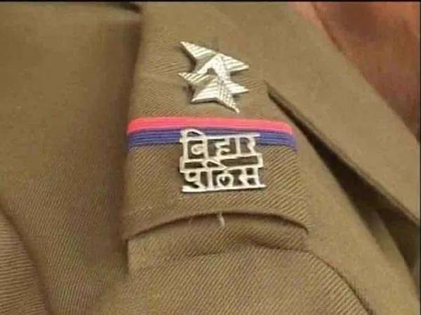 CSBC Bihar Constable Recruitment 2020: बिहार पुलिस में 12वीं पास के लिए 8415 नौकरी, ऐसे करें आवेदन CSBC Bihar Constable Recruitment 2020: बिहार पुलिस में 12वीं पास के लिए 8415 नौकरी, ऐसे करें आवेदन