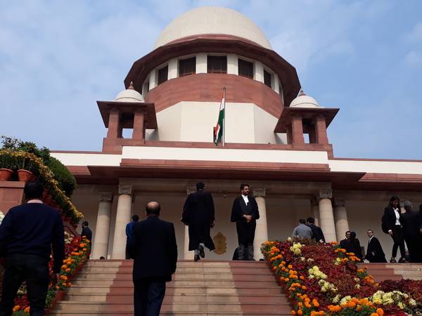 ICAI CA Exam Online 2020: आईसीएआई ने सुप्रीम में कहा, सीए परीक्षा ऑनलाइन करना संभव नहीं ICAI CA Exam Online 2020: आईसीएआई ने सुप्रीम में कहा, सीए परीक्षा ऑनलाइन करना संभव नहीं