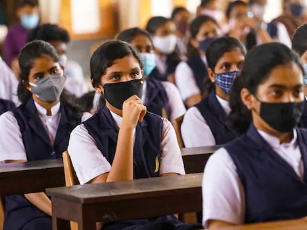 JAC 12th Exam 2021 News: झारखंड बोर्ड 12वीं परीक्षा 2021 रद्द का फर्जी नोटिस वायरल JAC 12th Exam 2021 News: झारखंड बोर्ड 12वीं परीक्षा 2021 रद्द का फर्जी नोटिस वायरल