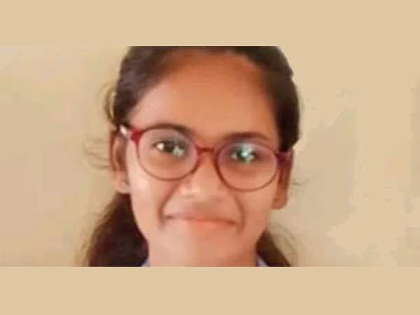 CBSE 12th Topper 2021: मजदूर की बेटी अनुसुइया कुशवाहा ने किया टॉप, दिल को छू लेगी प्रेरक कहानी CBSE 12th Topper 2021: मजदूर की बेटी अनुसुइया कुशवाहा ने किया टॉप, दिल को छू लेगी प्रेरक कहानी