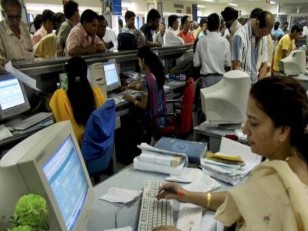 Labor law छत्तीसगढ़ में अब 5 दिन काम करेंगे कर्मचारी, केंद्र की भी तैयारी Labor law छत्तीसगढ़ में अब 5 दिन काम करेंगे कर्मचारी, केंद्र की भी तैयारी