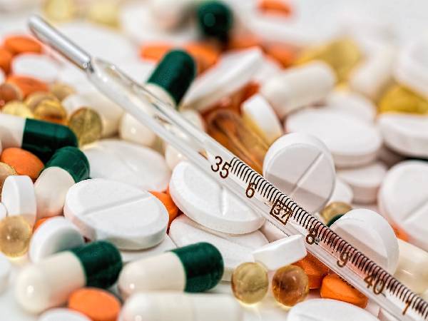 12वीं के बाद बैचलर ऑफ फार्मसी में करियर (Career in Bachelor of Pharmacy- BPharma After 12th) 12वीं के बाद बैचलर ऑफ फार्मसी में करियर (Career in Bachelor of Pharmacy- BPharma After 12th)
