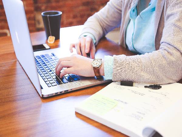 Top Online Resources for CAT Exam : कैट परीक्षा की तैयारी के लिए टॉप 10 ऑनलाइन रिसोर्सेज Top Online Resources for CAT Exam : कैट परीक्षा की तैयारी के लिए टॉप 10 ऑनलाइन रिसोर्सेज