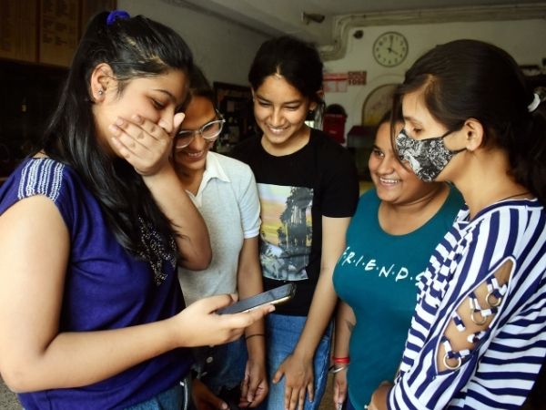 जेईई मेन 2022 सत्र 2 के लिए फिर से खुला रजिस्ट्रेशन लिंक, जानिए कैसे और कब तक कर सकते हैं आवेदन जेईई मेन 2022 सत्र 2 के लिए फिर से खुला रजिस्ट्रेशन लिंक, जानिए कैसे और कब तक कर सकते हैं आवेदन