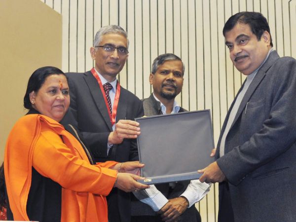 नीति आयोग के नए सीईओ बने परमेश्वरन अय्यर, जानिए इनके बारे में नीति आयोग के नए सीईओ बने परमेश्वरन अय्यर, जानिए इनके बारे में
