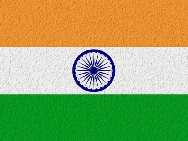 आजादी के अमृत महोत्सव पर जानिए भारतीय राष्ट्रीय ध्वज का इतिहास आजादी के अमृत महोत्सव पर जानिए भारतीय राष्ट्रीय ध्वज का इतिहास