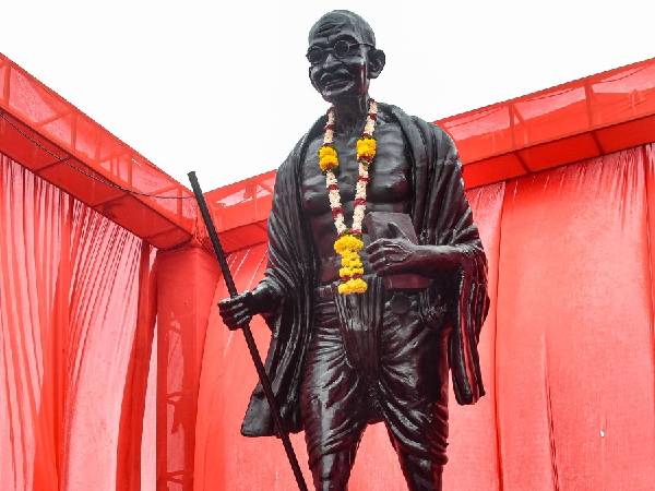 Gandhi Jayanti 2022 Messages: 153वीं गांधी जयंती पर शेयर करें ये टॉप 10 मैसेज Gandhi Jayanti 2022 Messages: 153वीं गांधी जयंती पर शेयर करें ये टॉप 10 मैसेज