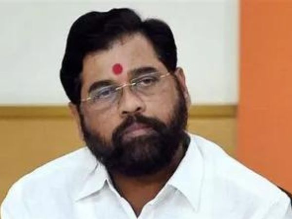 महाराष्ट्र के मुख्यमंत्रियों की सूची (List of Chief Minister of Maharashtra) महाराष्ट्र के मुख्यमंत्रियों की सूची (List of Chief Minister of Maharashtra)