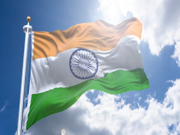 Republic Day 2023: 15 अगस्त और 26 जनवरी को झंडा फहराने में अंतर जानिए Republic Day 2023: 15 अगस्त और 26 जनवरी को झंडा फहराने में अंतर जानिए